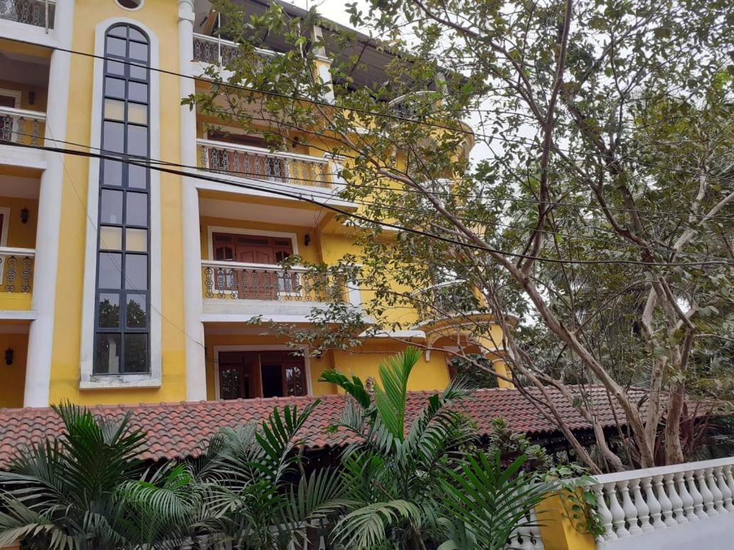 Antonio'S Residency Goa Hotel Betalbatim Exterior photo